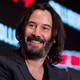 Illustration for article titled All hail regular guy Keanu Reeves, king of the airport